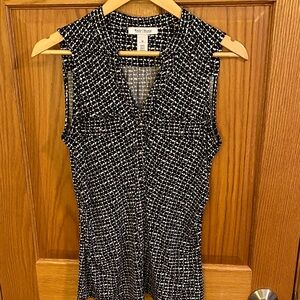 White House Black Market Black and White Sleeveless Blouse Silver Buttons M